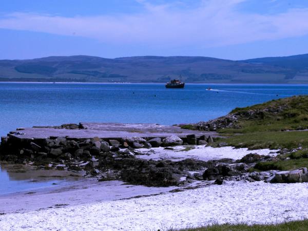 Scotland island hopping vacation, car free